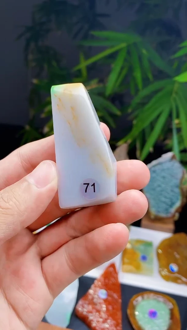 定制翡翠未镶嵌翡翠