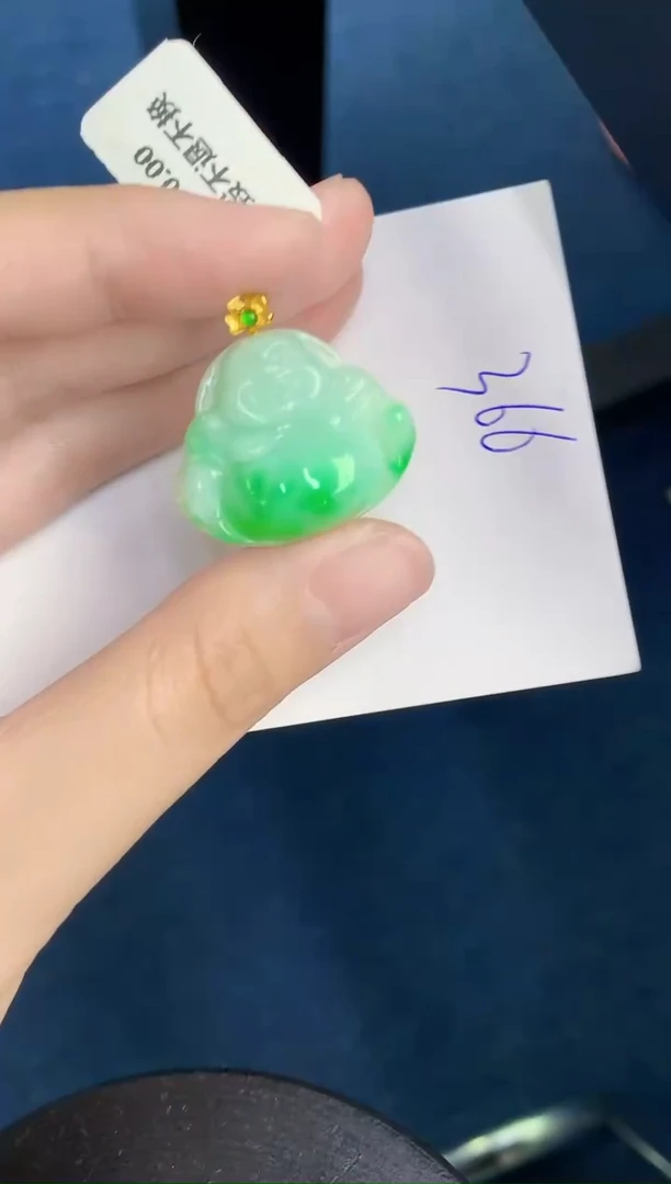 翡翠18K金镶嵌颈饰天然翡翠緬甸A貨