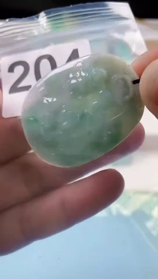 【闪购商品】翡翠颈饰未镶嵌天然翡翠吊坠挂件