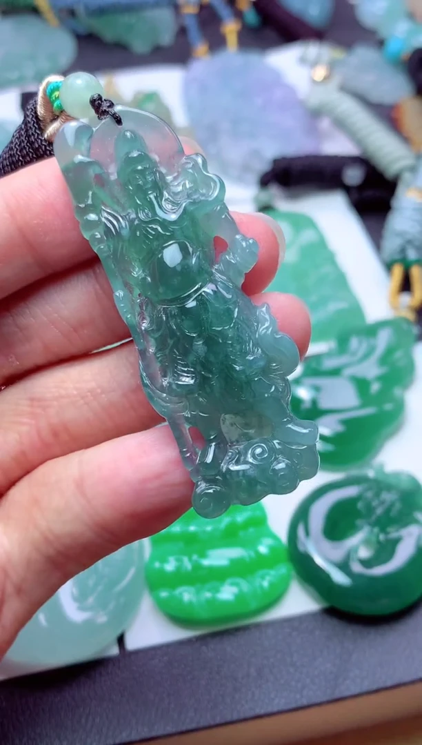 颈饰未镶嵌翡翠天然翡翠A货