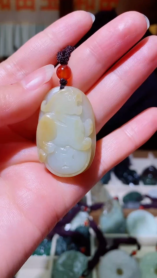 颈饰未镶嵌和田玉1