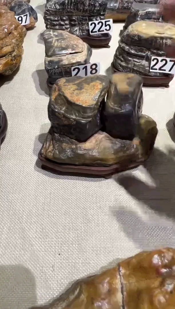 君*意境典雅砚台烟缸摆件