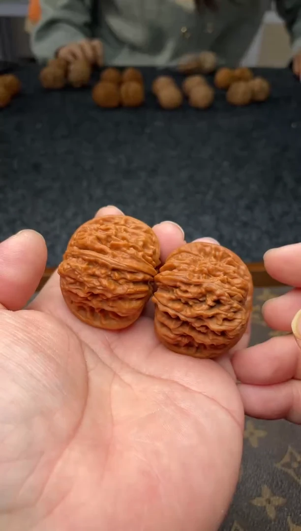 把件文玩核桃B  34号   44 尺 四座楼