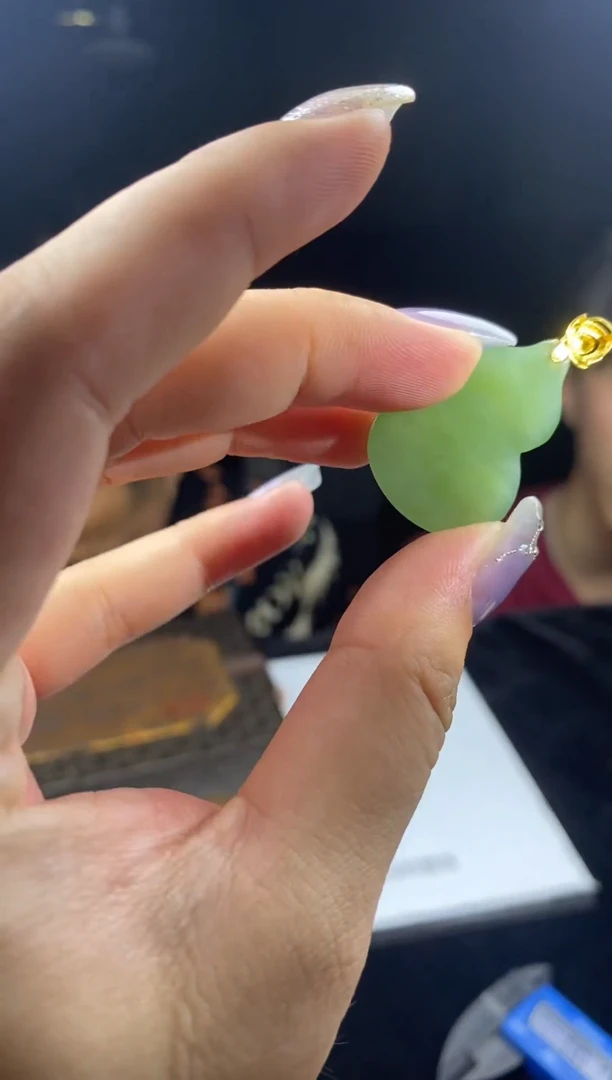 和田玉18K金镶嵌吊坠(不含链)吊坠-D9416