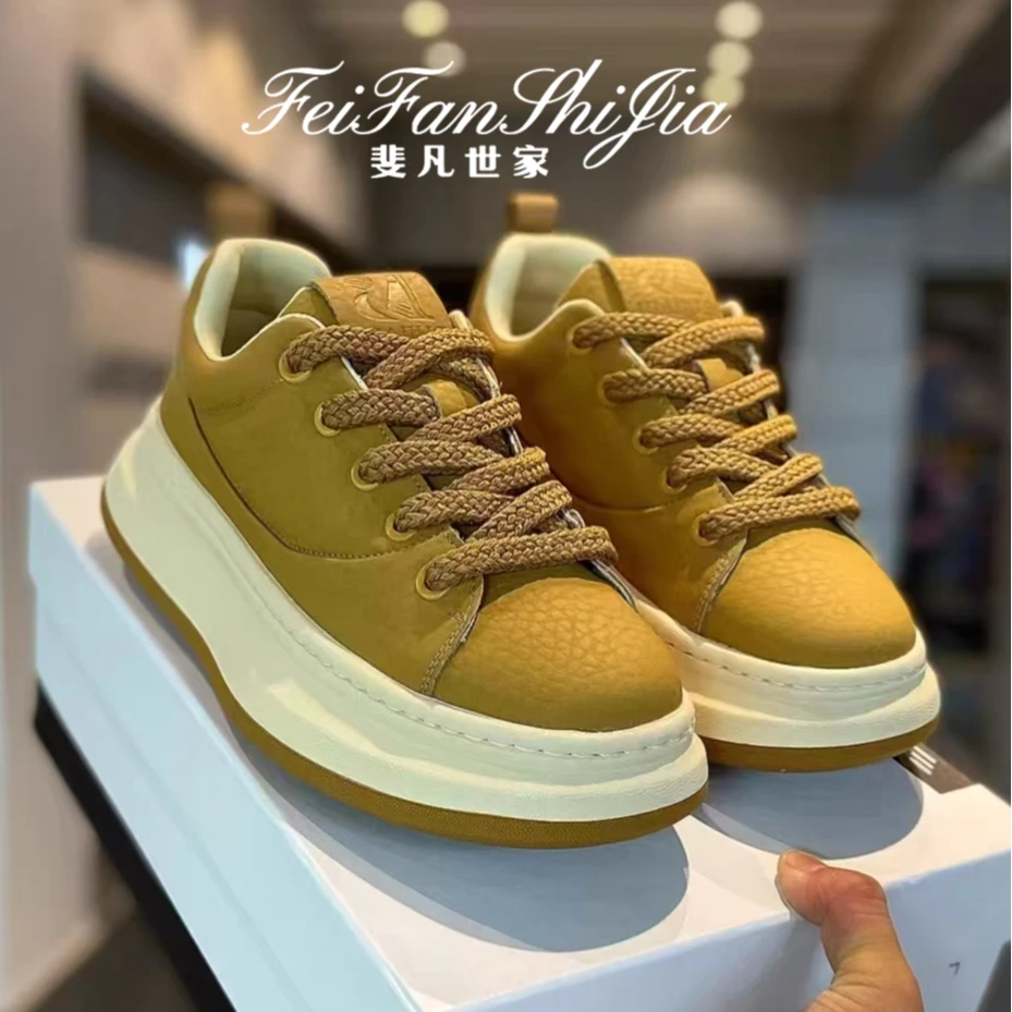 男鞋爆款2025秋季新款厚底低帮舒适透气休闲鞋潮流百搭简约风板鞋