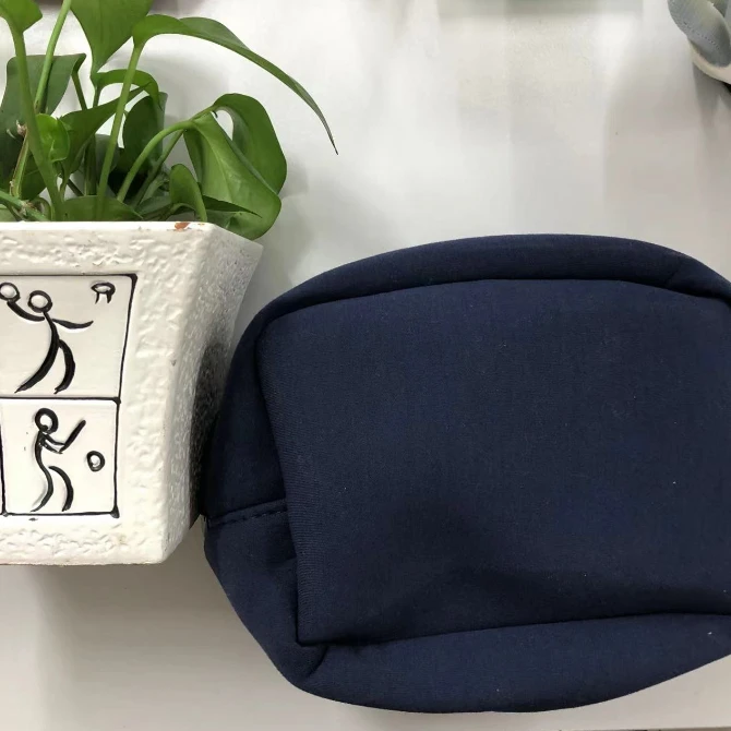 小迪啊~旷野绒绒包包