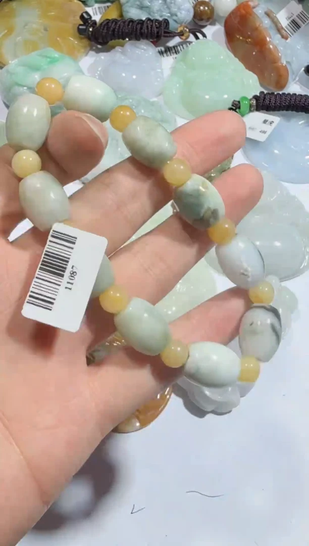 【闪购商品】翡翠颈饰未镶嵌00001316