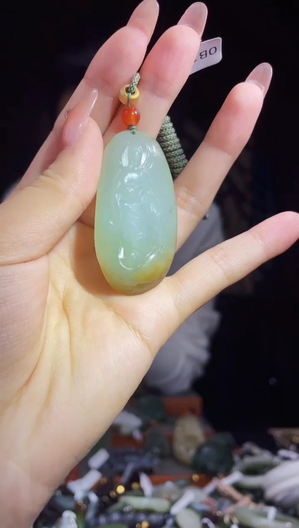 【闪购商品】和田玉颈饰未镶嵌拍一发一