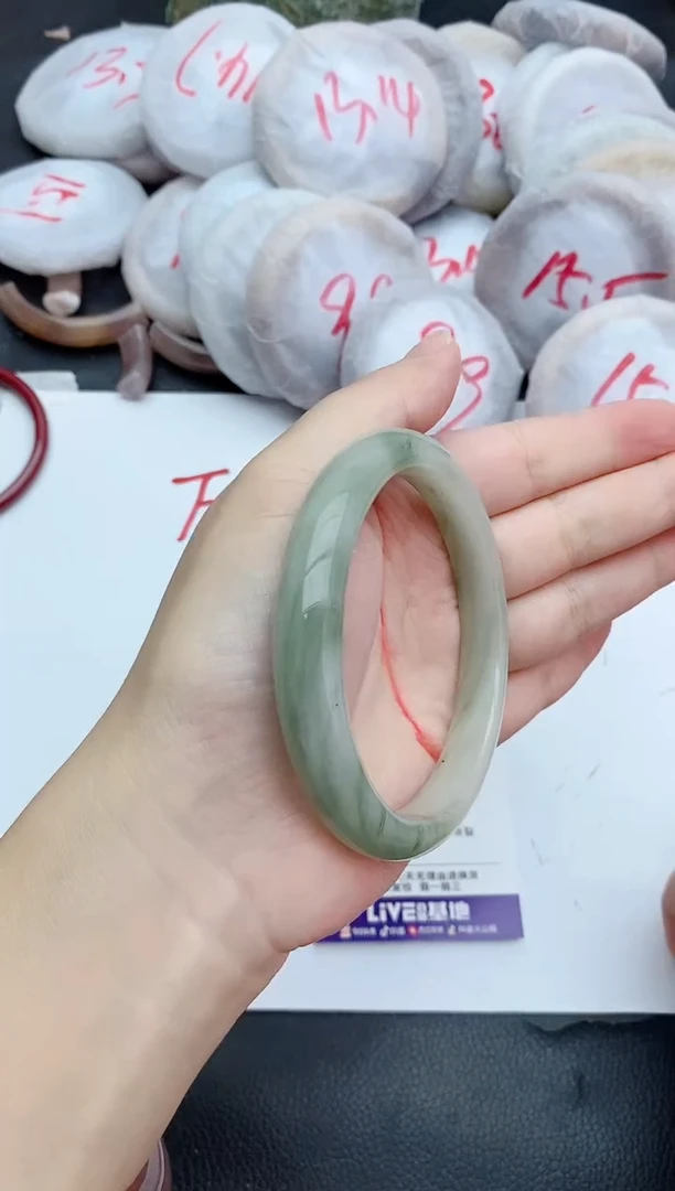 未镶嵌手镯石英质玉108+62/63