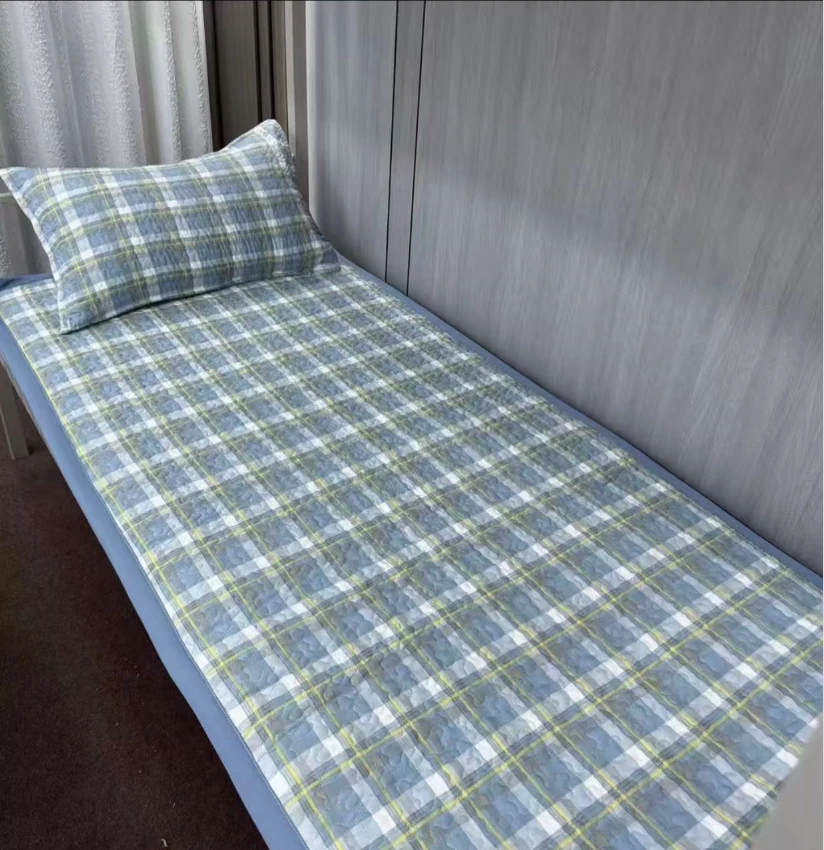 四季通用水洗棉床盖宿舍床盖加棉多功能绗缝可机洗90*200cm