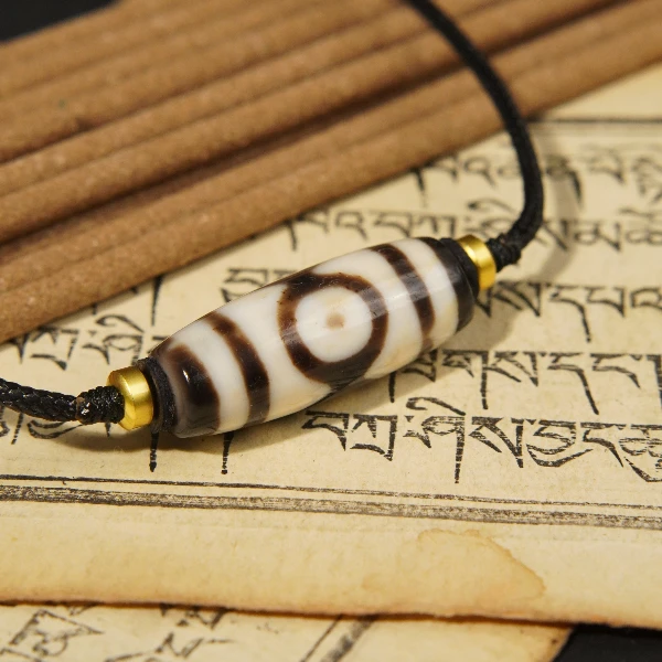 20世纪熊猫三眼玛瑙珠/LBT008W/古玩老串/律宝堂