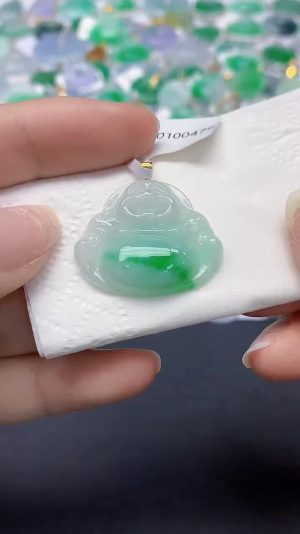 翡翠18K金镶嵌颈饰天然缅甸a货翡翠