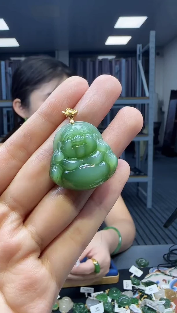 和田玉18K金镶嵌挂件1