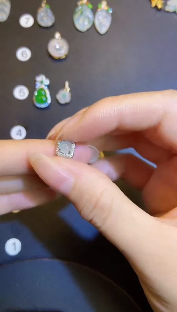 吊坠(不含链)银S925镶嵌翡翠1