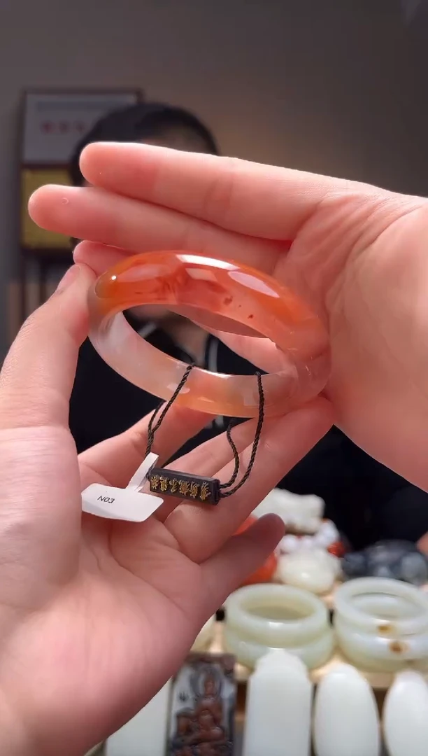 颈饰未镶嵌南红玛瑙57+