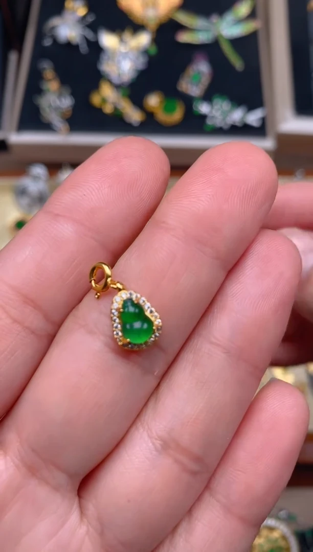 【闪购商品】翡翠吊坠(不含链)银S925镶嵌葫芦