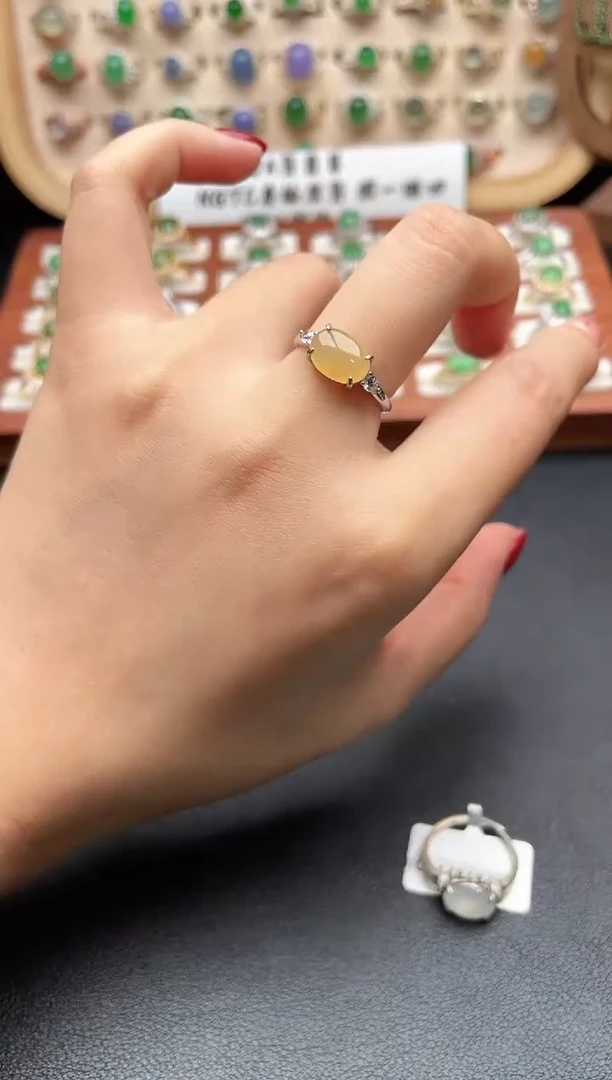 银S925镶嵌戒指翡翠一物一证一礼盒