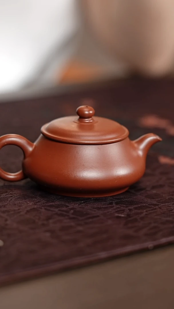 紫砂茶宠杨**?朱泥明炉壶