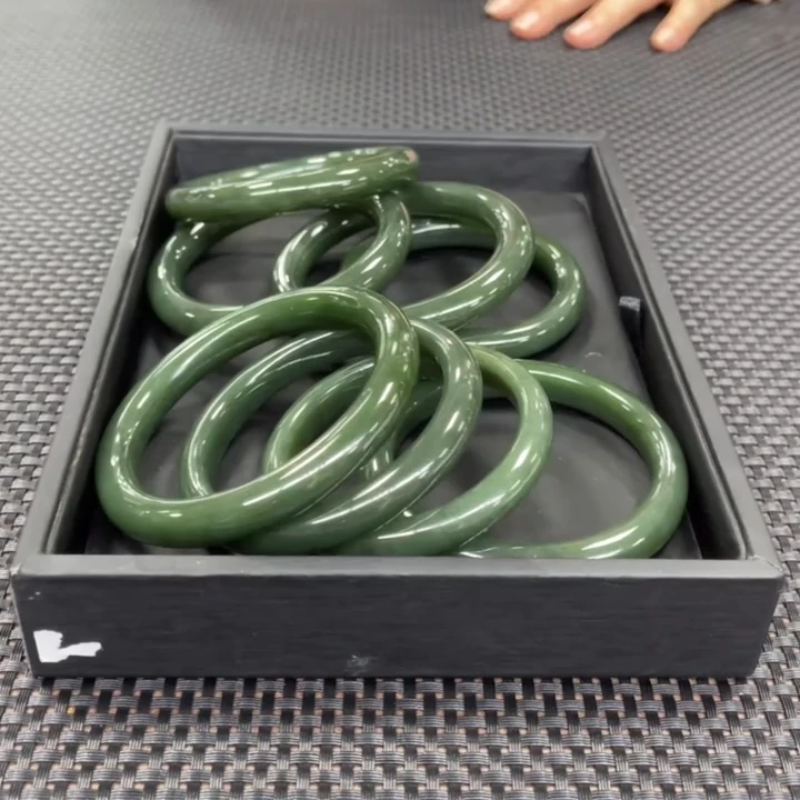 【老郑家】和田玉手镯一支 (多样性发1件)