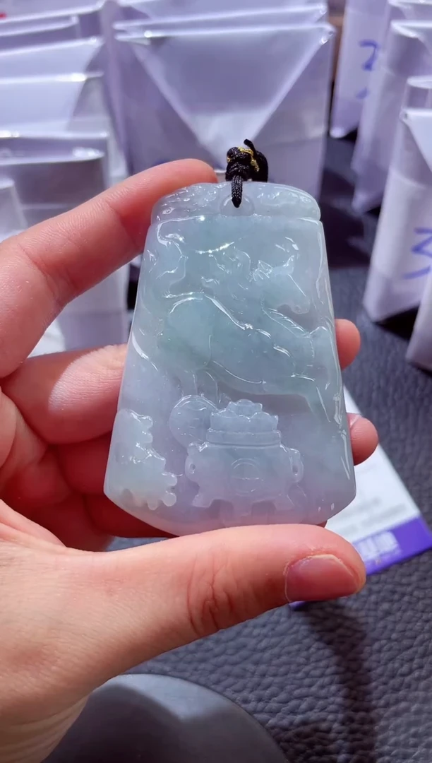 颈饰未镶嵌翡翠00003992