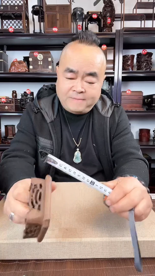 【闪购商品】木943微瑕老李红木工艺品