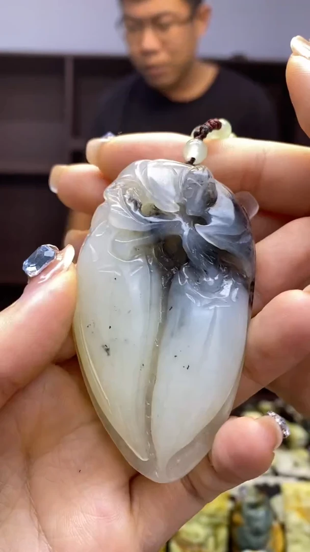 未镶嵌岫玉挂件