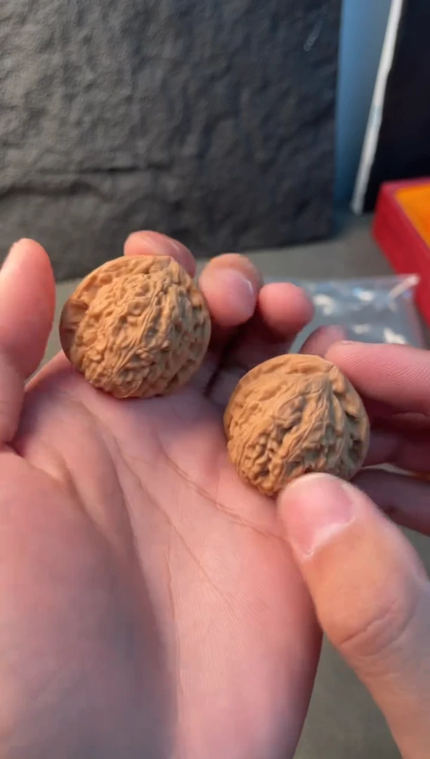 吊坠文玩核桃三角白48