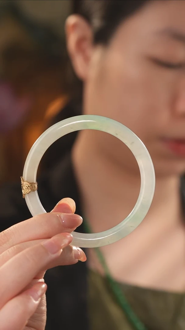 翡翠手镯未镶嵌圈口61 翡翠手镯