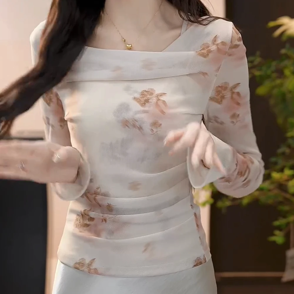 【风信谧语】春季上新气质法式复古修身温柔风印花长袖荡领T恤女