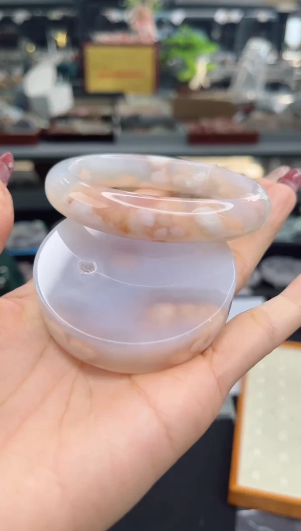 【闪购商品】石英质玉手镯未镶嵌63圈口（赠品镯心）3443432