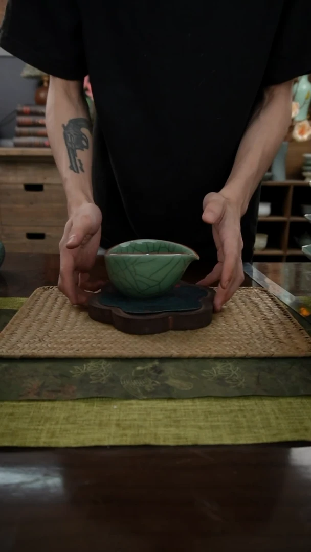 陶瓷一件包邮梅子青鹰嘴公道杯