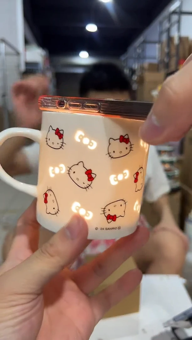 瓷片白色kt猫满印镂空咖啡杯