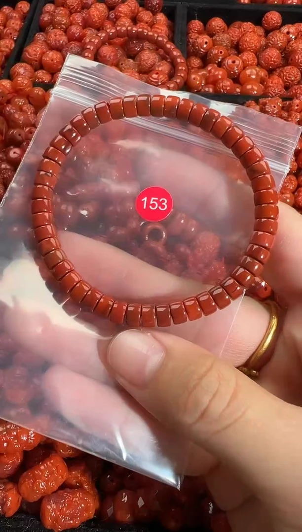 颈饰未镶嵌南红玛瑙1