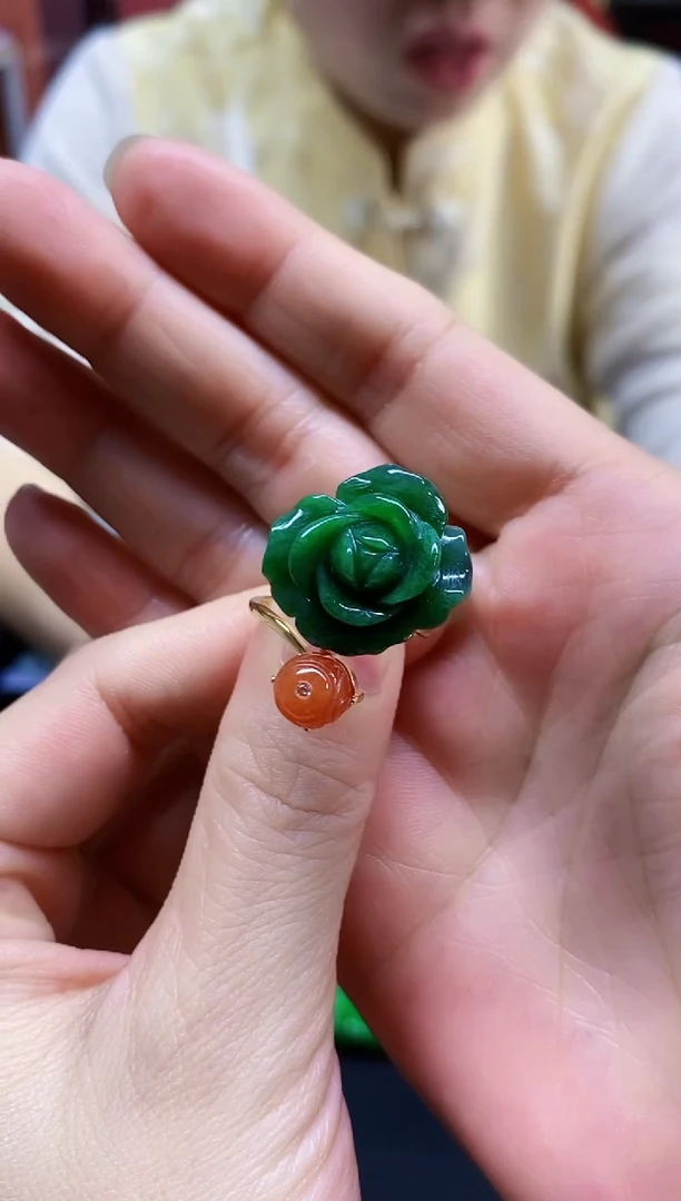 颈饰未镶嵌翡翠翡翠戒指