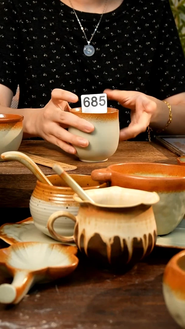 盘高颜值粗陶餐具限时抢购