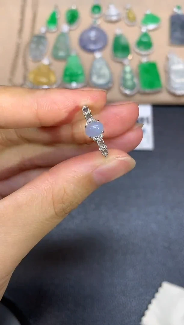 18K金镶嵌戒指翡翠蛋面【无服务费