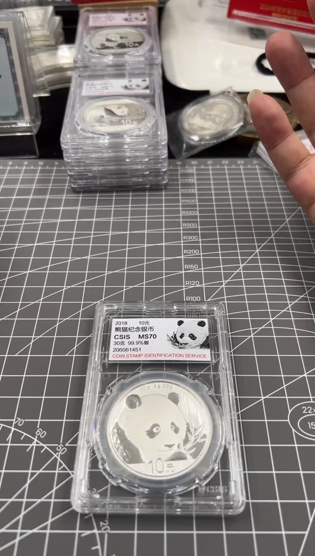 纯银2018年熊猫银币