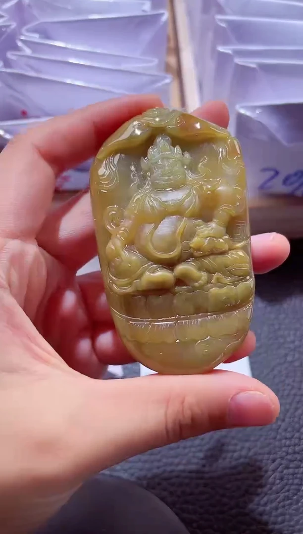 颈饰未镶嵌翡翠00002699