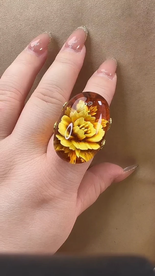 琥珀颈饰未镶嵌戒指