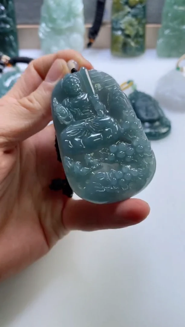 【闪购商品】翡翠挂件未镶嵌