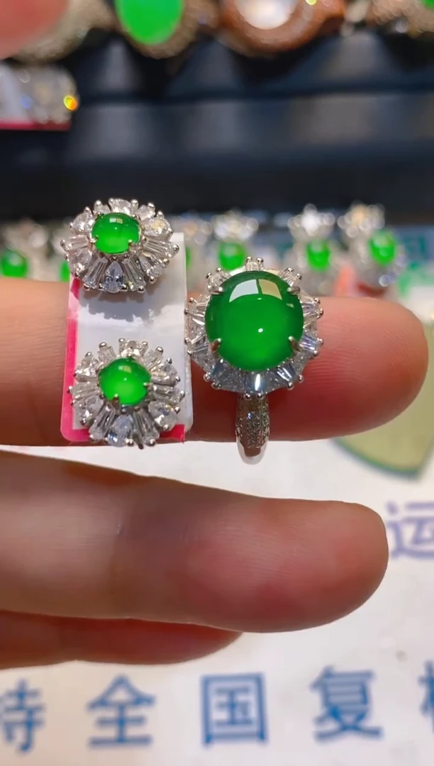 翡翠银S925镶嵌耳饰天然