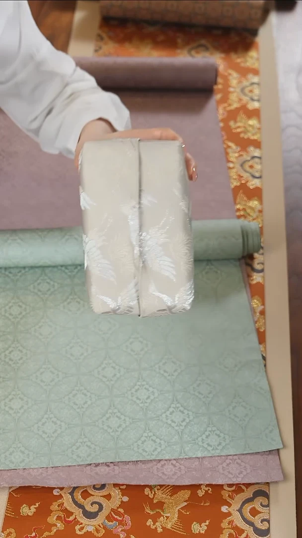 纸巾盒.....................