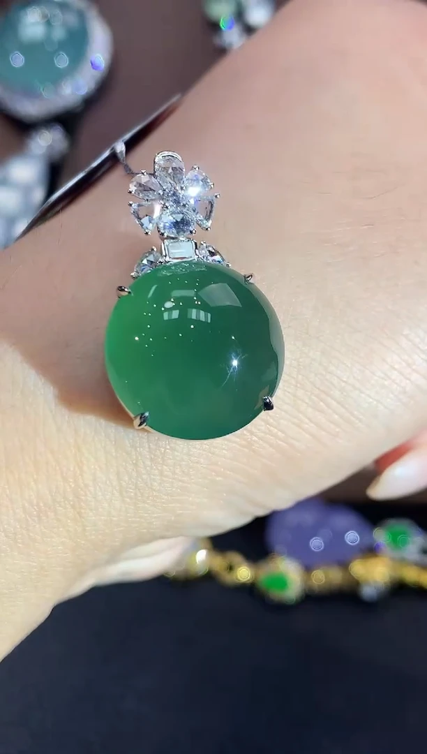 翡翠18K金镶嵌吊坠(不含链)夏日珠宝 B34