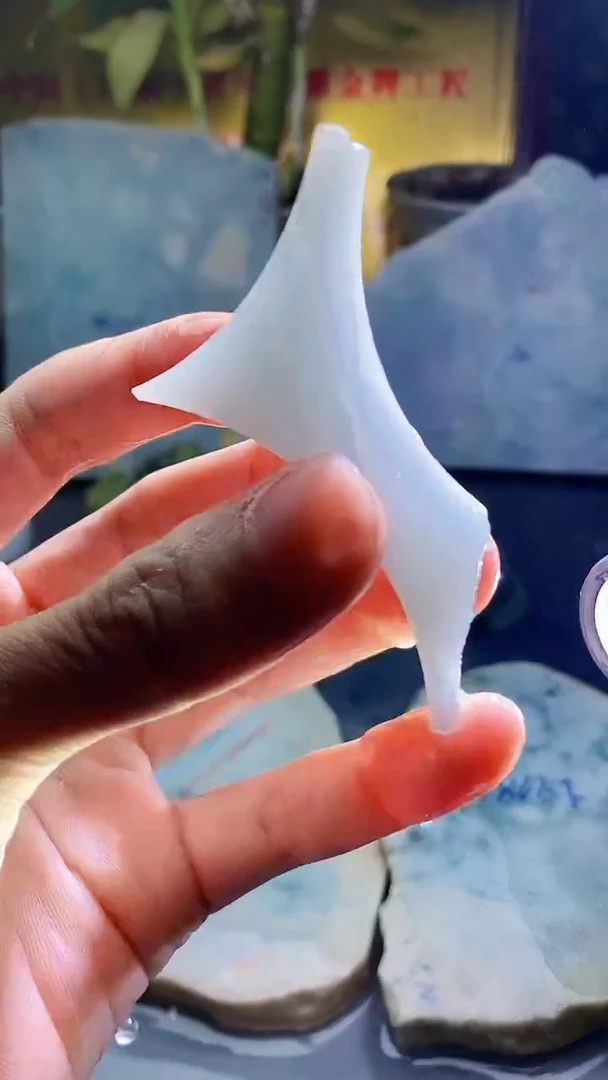 未镶嵌挂件翡翠小雨403