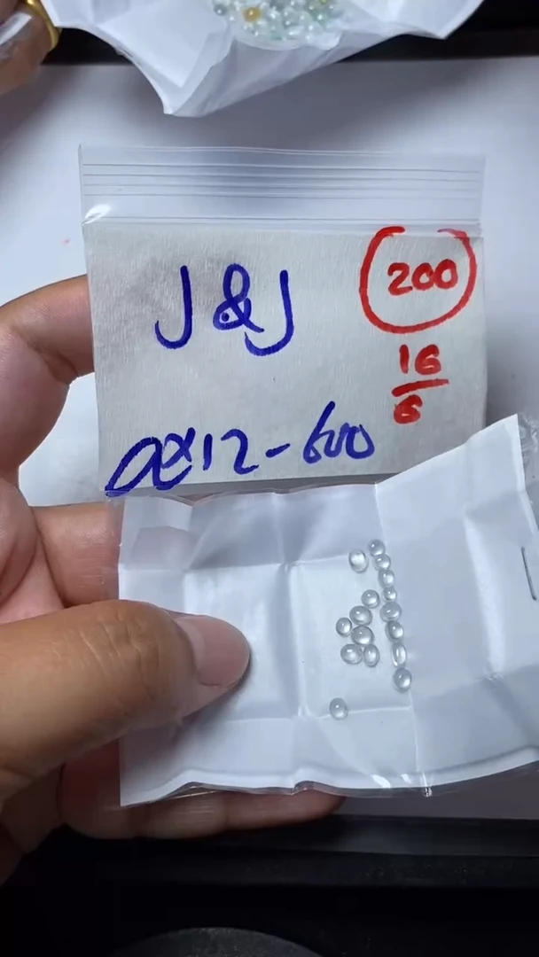 定制翡翠未镶嵌J*J缅甸天然翡翠A货200
