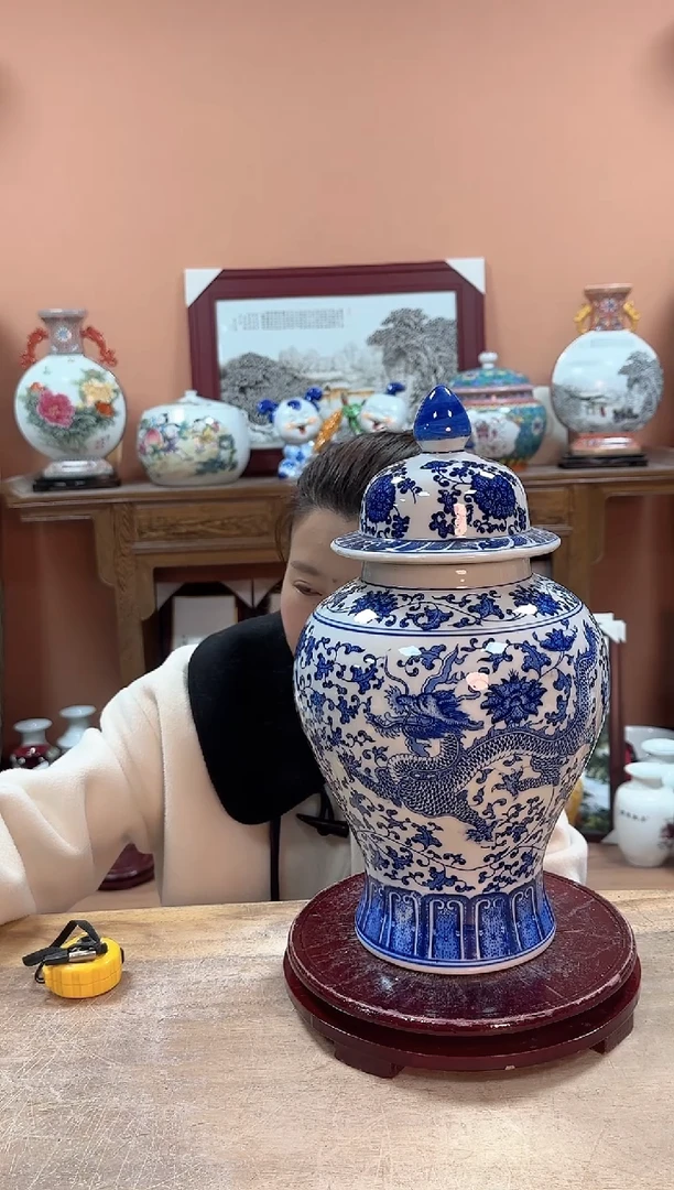 陶瓷将军罐青花摆件7777