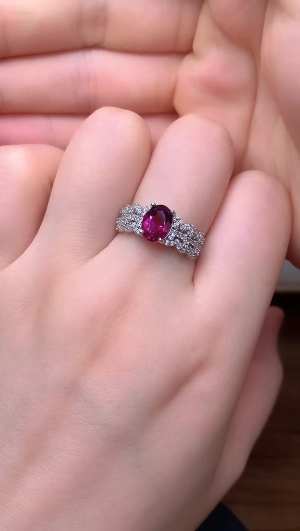 银S925镶嵌戒指石榴石J06-2