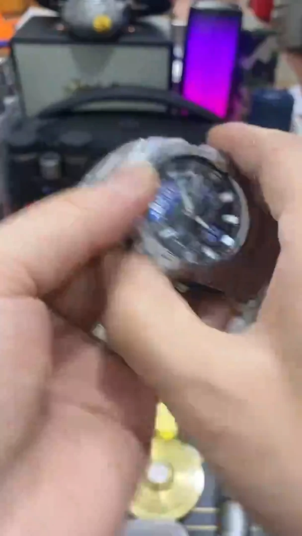 瓷片闪购商品  如图所示