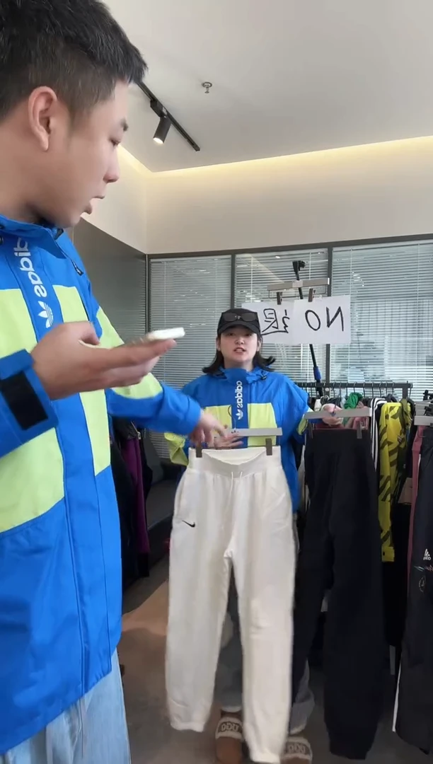 耐克   黑色   M 没吊牌