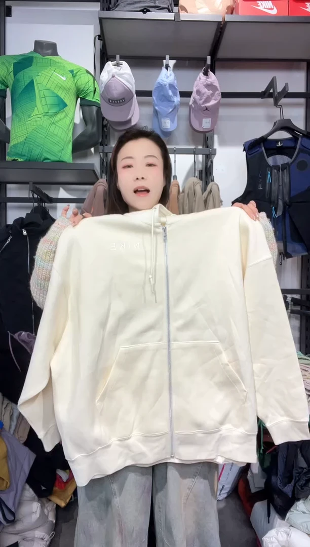 1154闪购编码  运动卫衣裤以直播间过款为准 尺码. M160